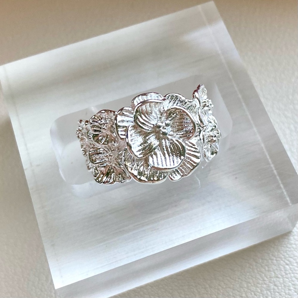 Floral Bloom Silver Ring